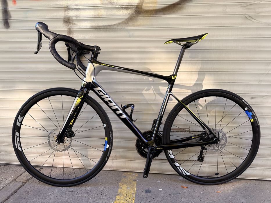 Rower szosowy giant defy advanced 2 r.  M/L shimano 105 2/11