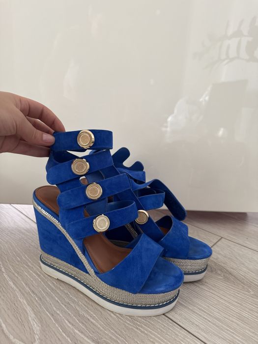 Всі по 449. Ідеальний стан. Гортай. 3 пари