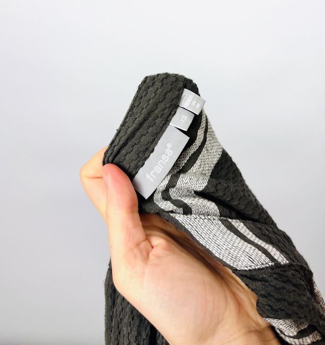 Ciemnozielona sukienka w pionowe paski XS 34 Fransa