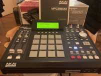 Akai mpc 2500 na caixa original ram max e HD interno