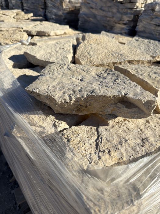 Pedra chao media amarela