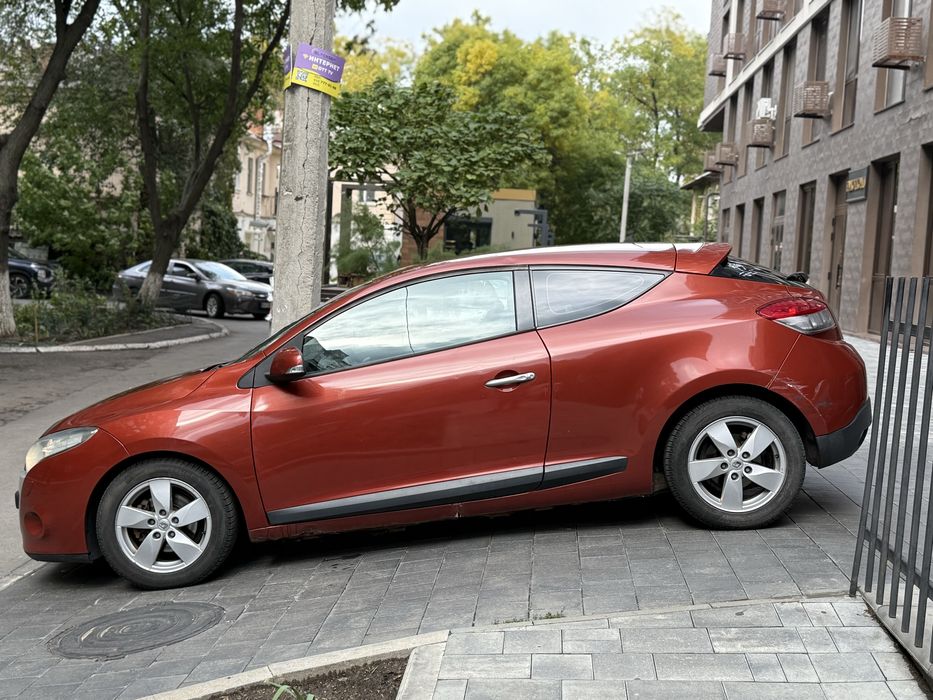 Renault Megane 2.0 бензин Автомат