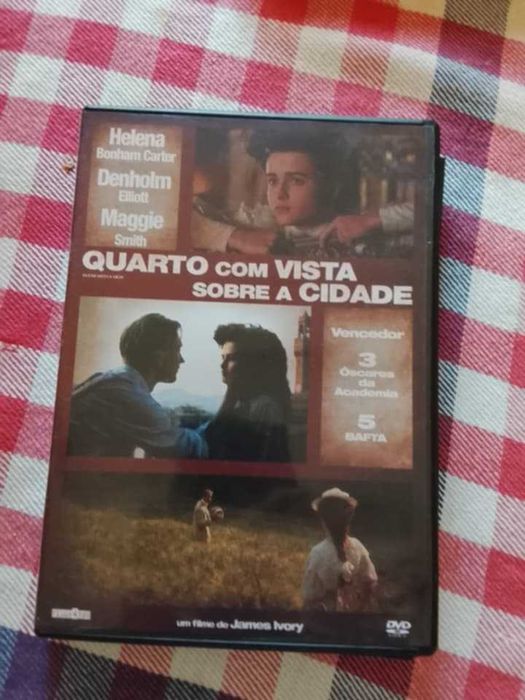 dvd quarto com vista sobre a cidade