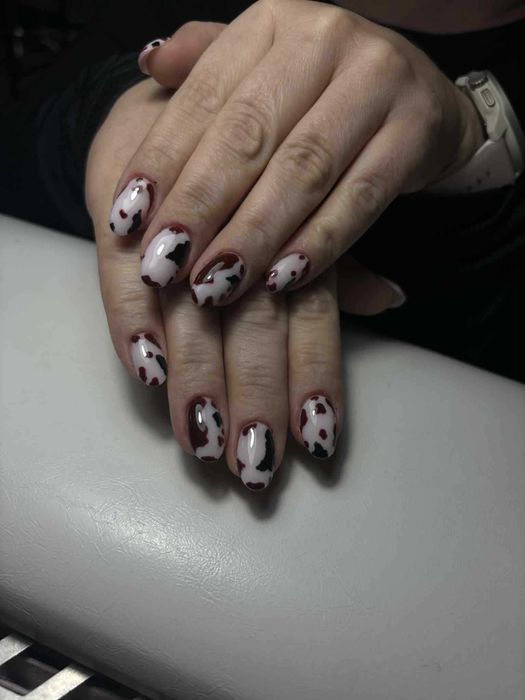 Chętne panie na manicure