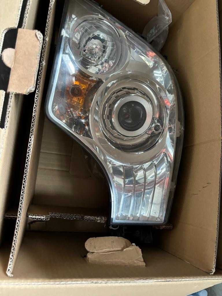 Przednie Lampy Reflektor Mercedes ACTROS MP4