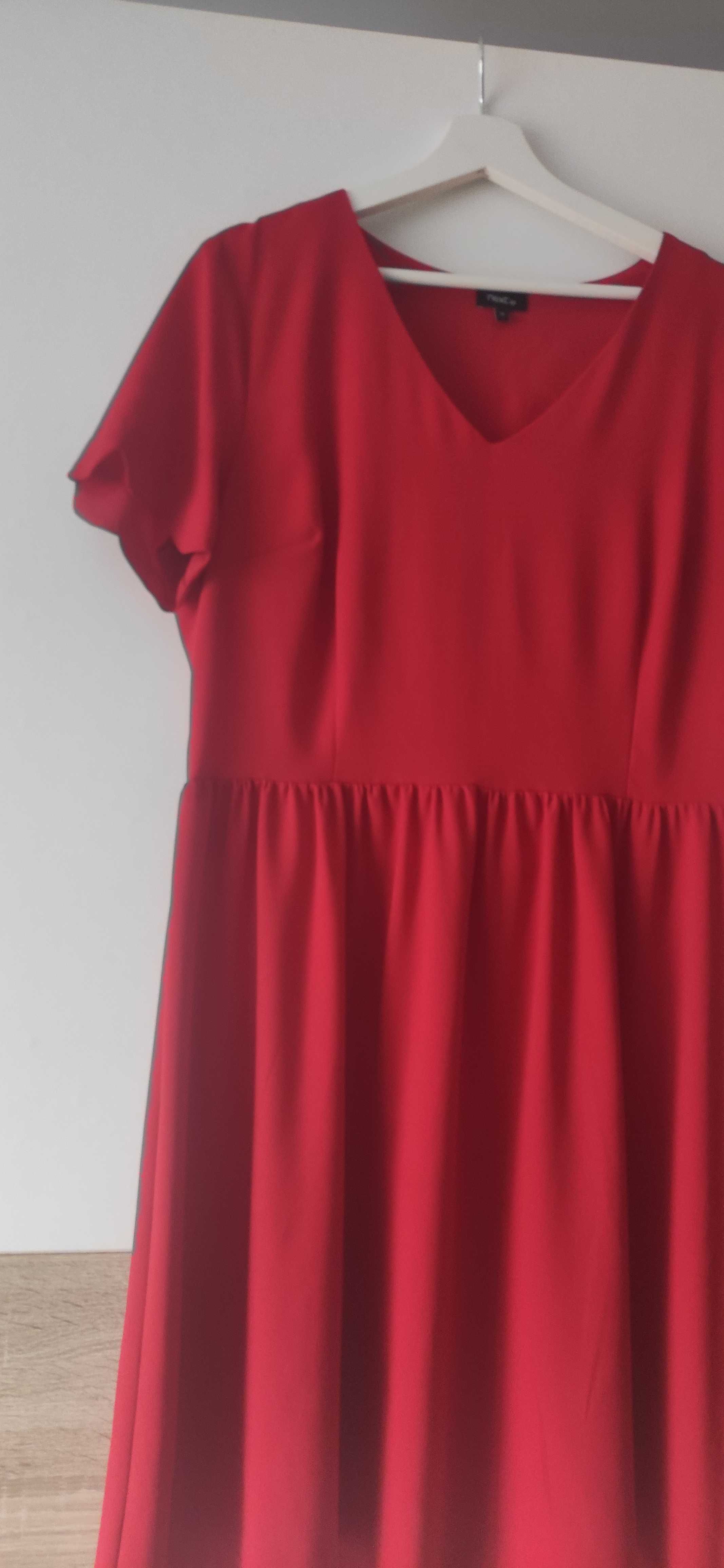 Elegancka czerwona sukienka rozmiar 18 3XL