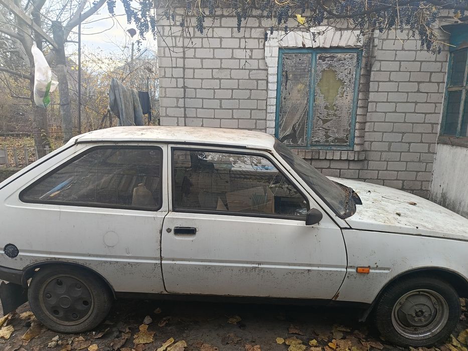 Автомобіль Таврія ЗАЗ 1102  • 1.1 бензин • Білий • Документи в порядку