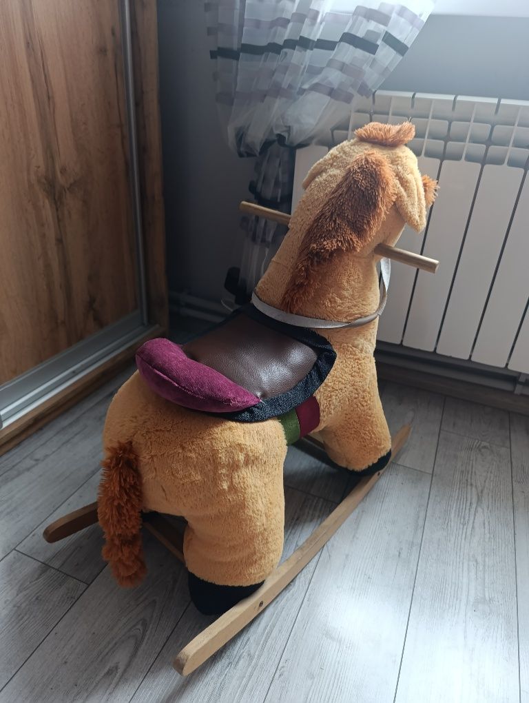 Коник гойдалка дитячий