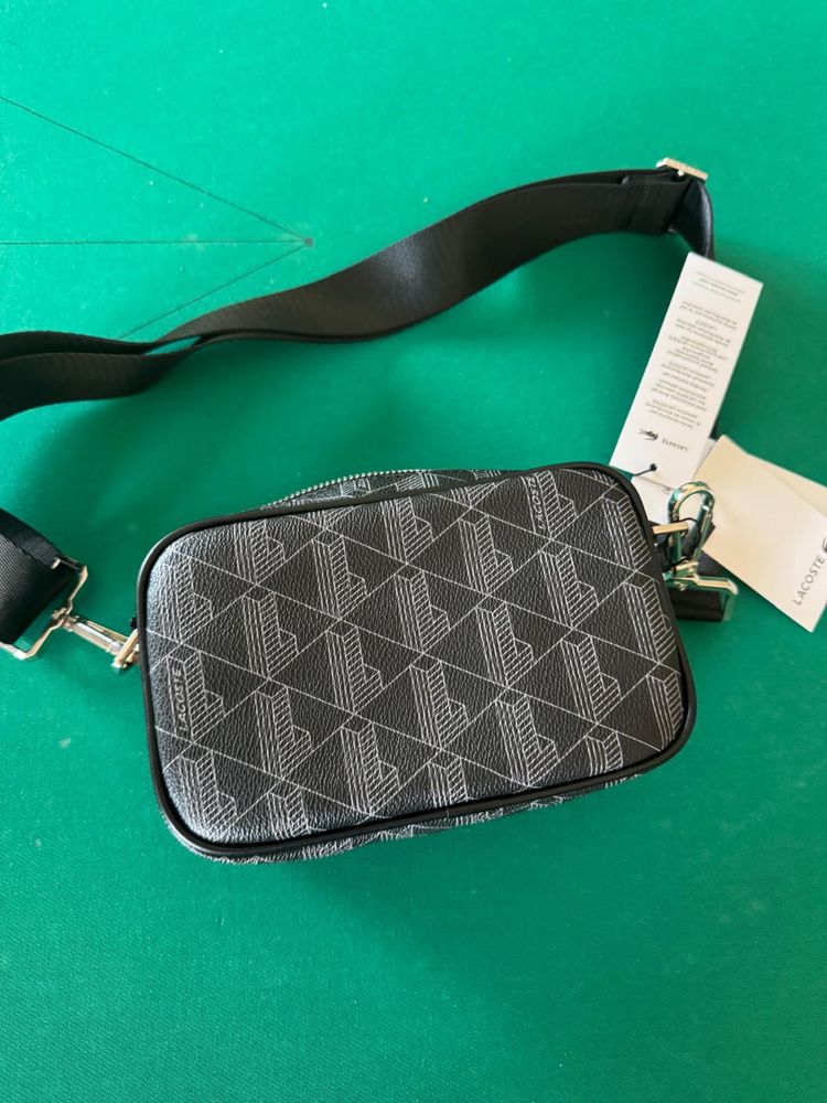 Bolsa Lacoste Monograma Preto