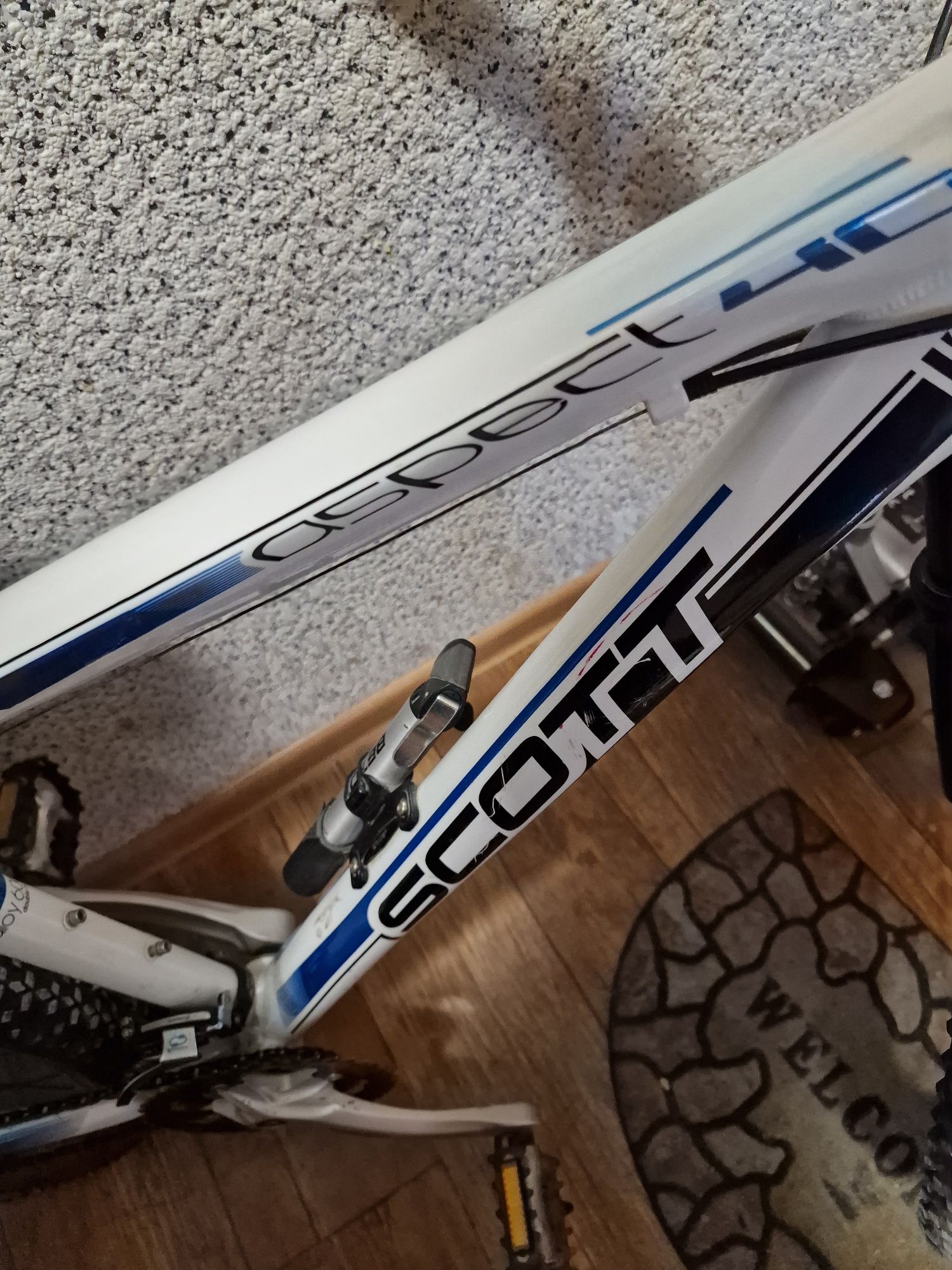 Rower Scott alloy 6061 aspect 40 double butted