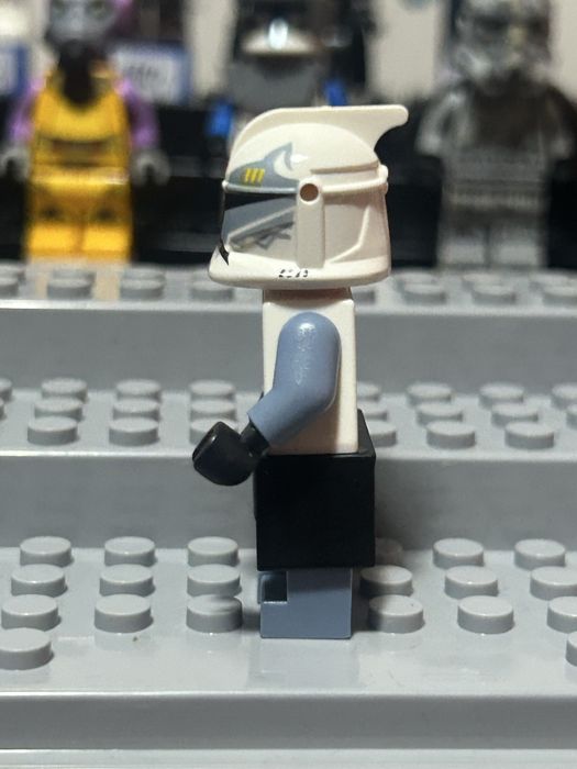 LEGO Star Wars SW0330 – Clone Commander Wolffe (Wolfpack) stan idealny