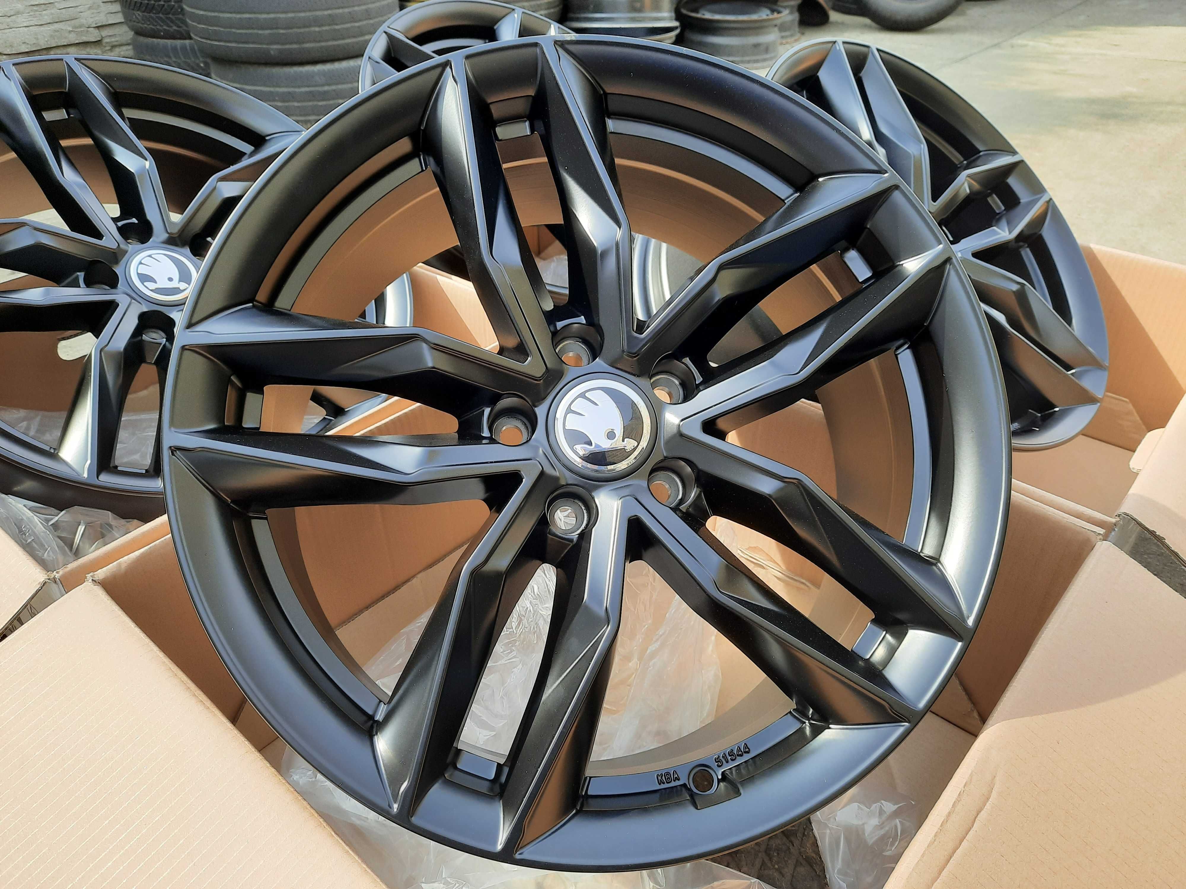 Alufelgi NOWE SKODA 18 5x112 Karoq Octavia Scout Yeti CZARNY MAT RS3
