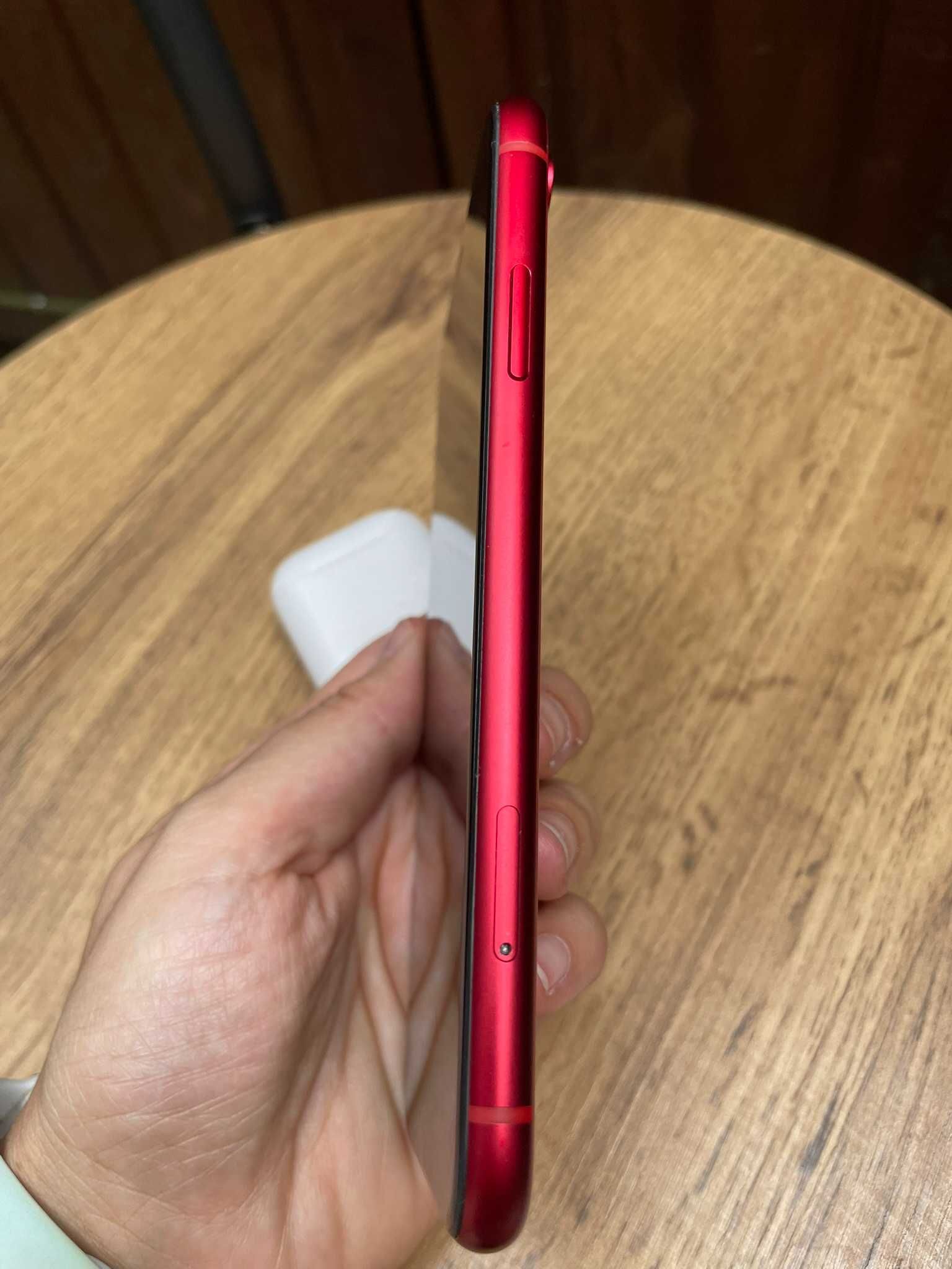 iPhone XR 64GB (PRODUCT)RED – sprawny, bez blokady iCloud