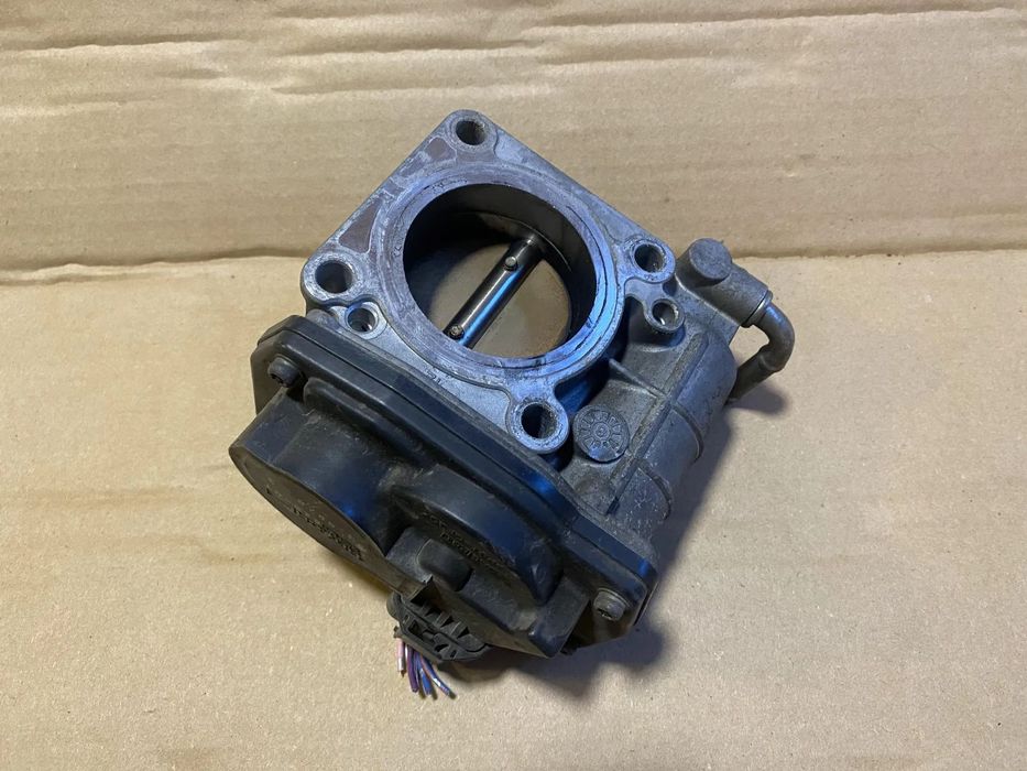 Przepustnica Hitachi sera 526-01 Nissan Qashqai I 1.6 OE