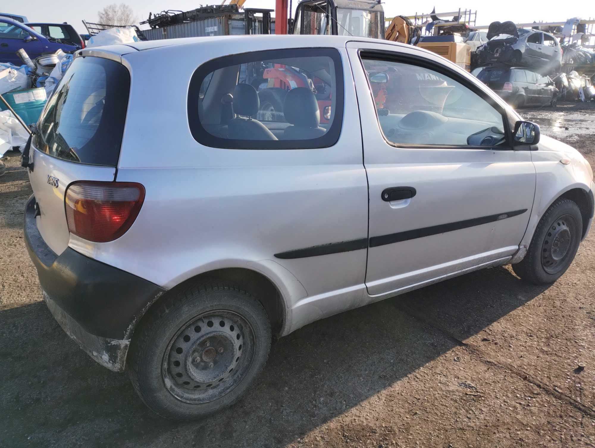 Toyota Yaris I 3D 00r 1.0 Wszystkie Części Lakier 199 Silnik Zderzak