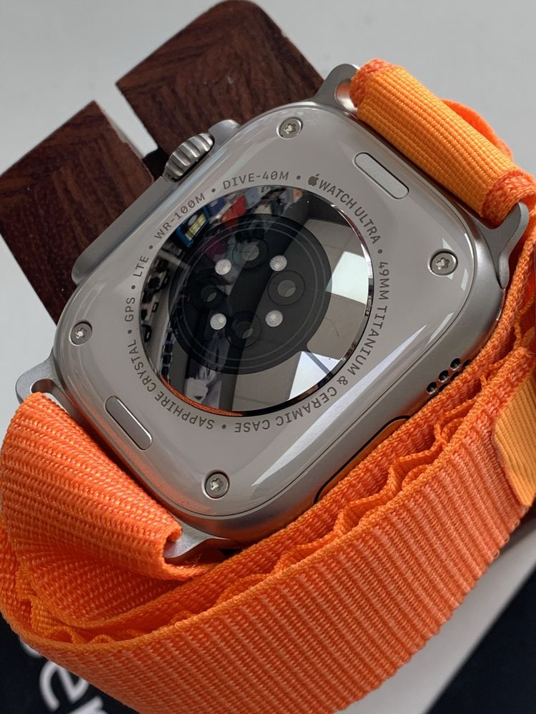 Оригінальні Apple watch Ultra 49 mm як нові