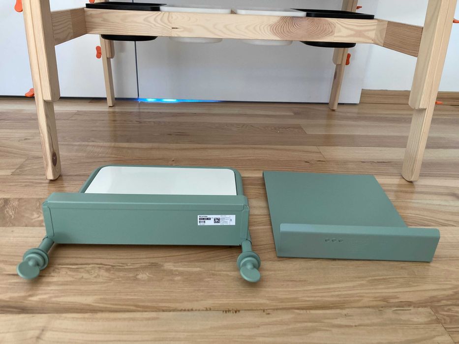 FLISAT Biurko dla dziecka, regulowane + Akcesoria do RELATERA