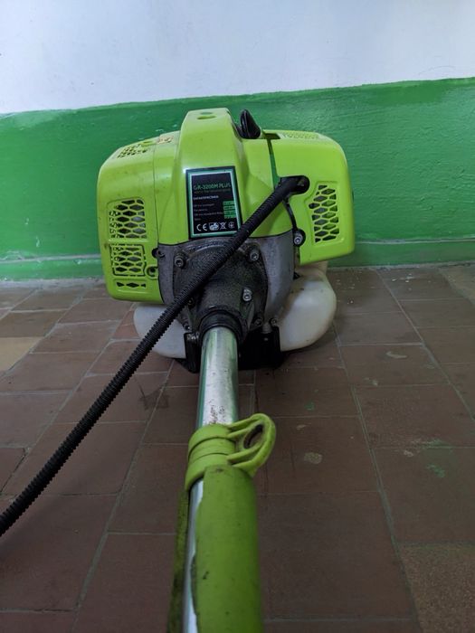 Бензокоса Crunhelm