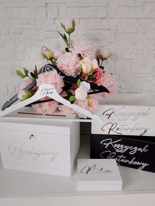 Pudełko na koperty i obrączki ślubne obrączki