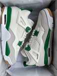 Buty Nike Jordan4 Air Retro Pine Green nowy z metką R.43