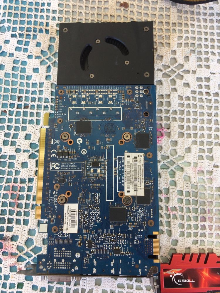 Placa de Grafica NVIDIA GTX 660 2GB - Usada, Ótima para Jogos Leves