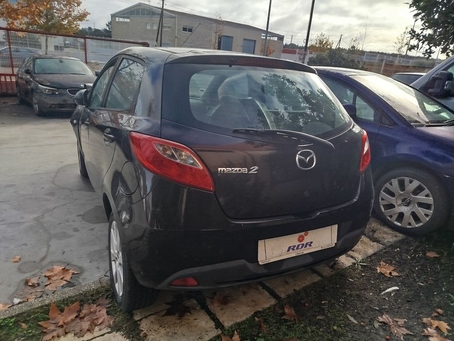 Mazda 2   1.4 2010