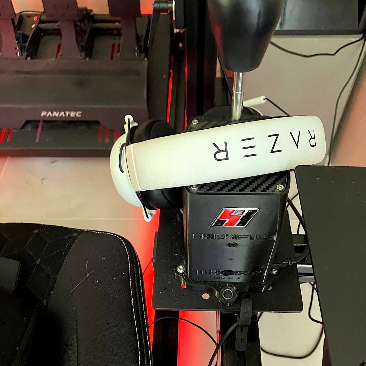 Cockpit completo de Simracing com PC