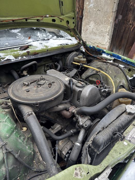 Машина Mercedes w123