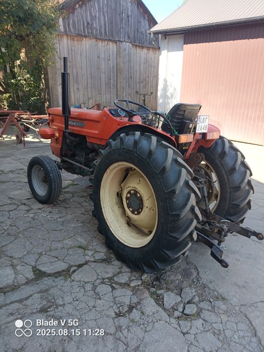 Traktor ciągnik sadowniczy uniwersal