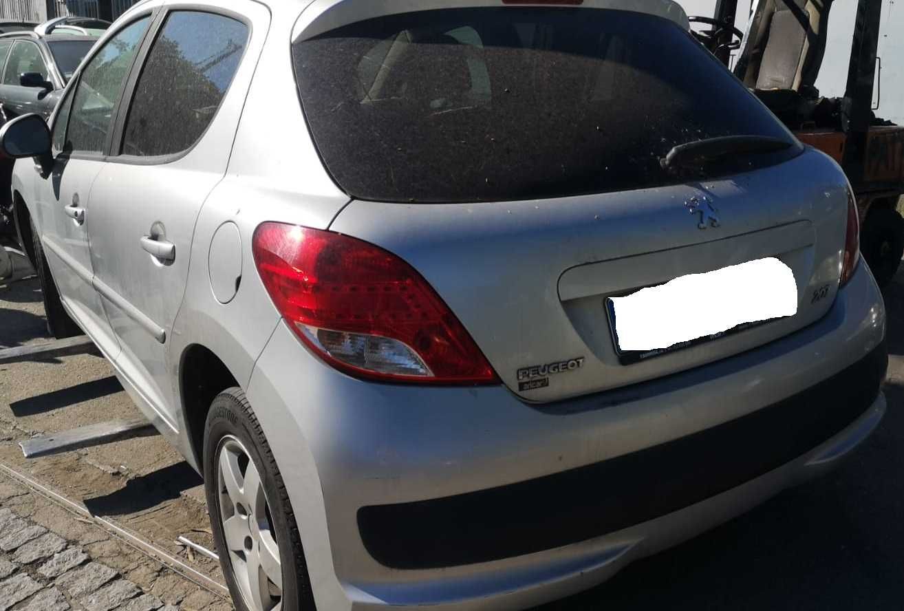 Peugeot 207 1.4 HDI 2011 | PARA PEÇAS |