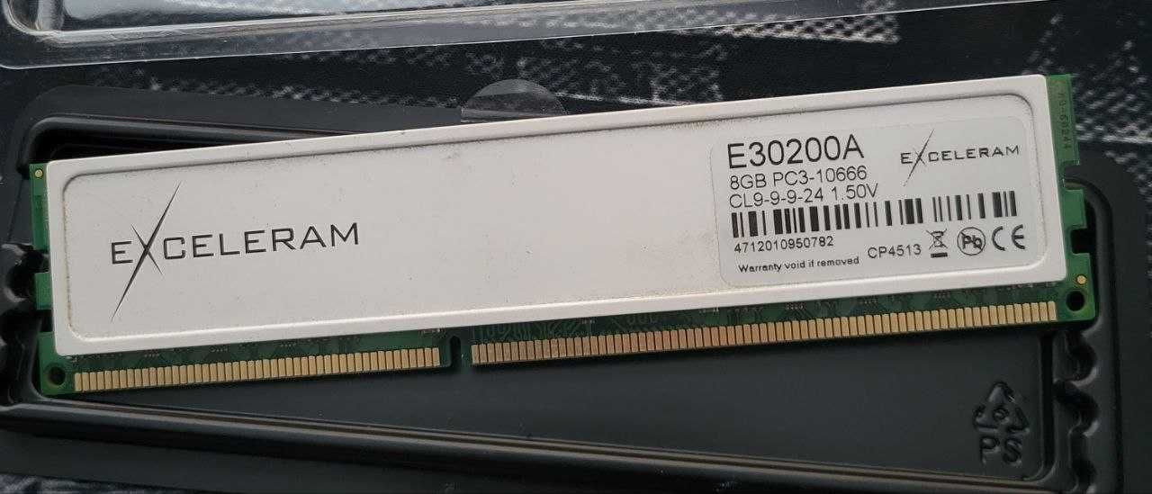 Продам Оперативну пам'ять Exceleram DDR3 8GB