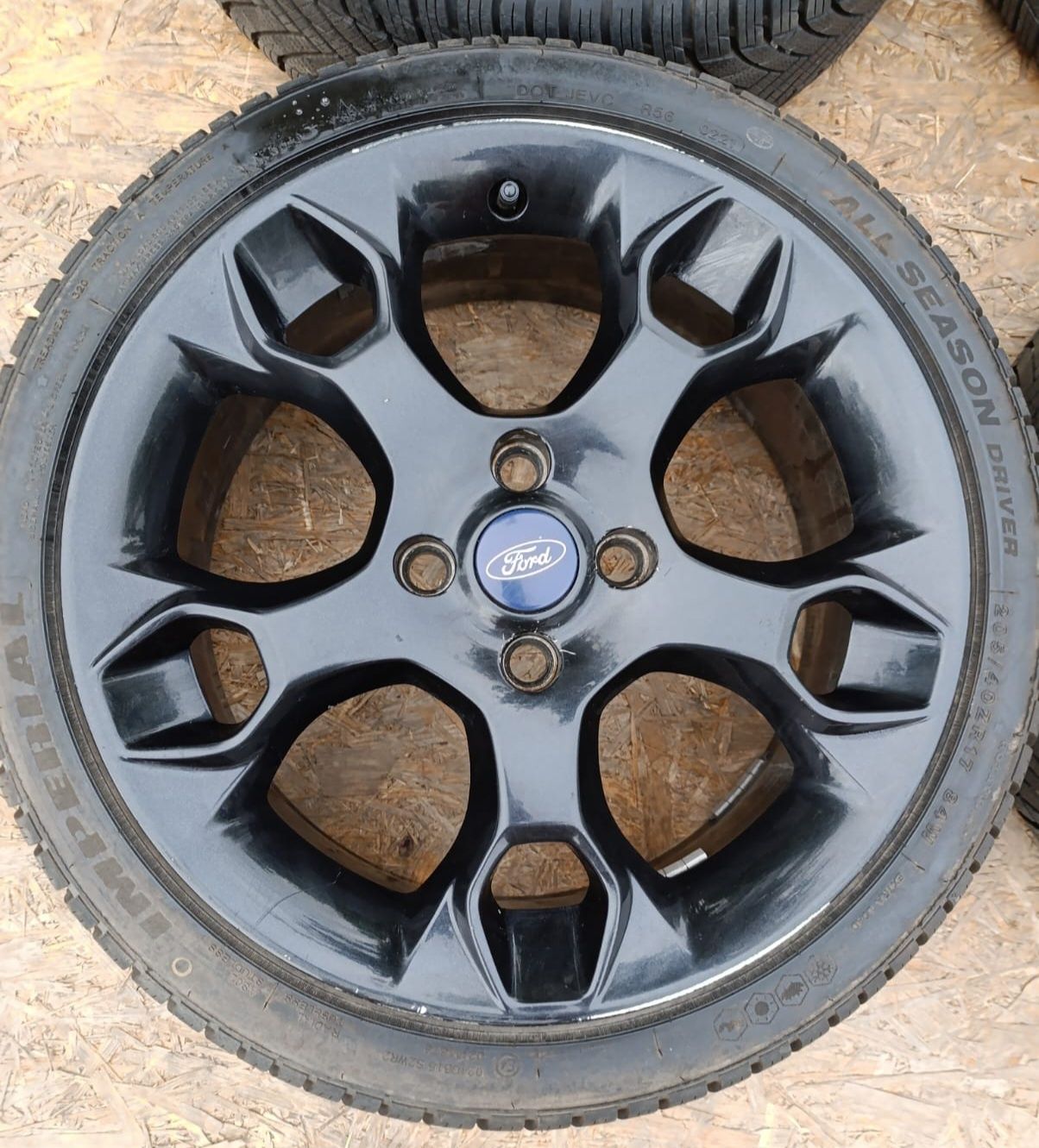 Koła 17 4x108 Ford Fiesta ST LINE 205 40 R17 84W XL całoroczne 2021r