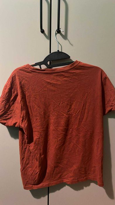 T-shirt z kieszonką Sinsay