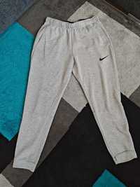 Spodnie męskie joggers dresowe Nike Dri-Fit rozm L