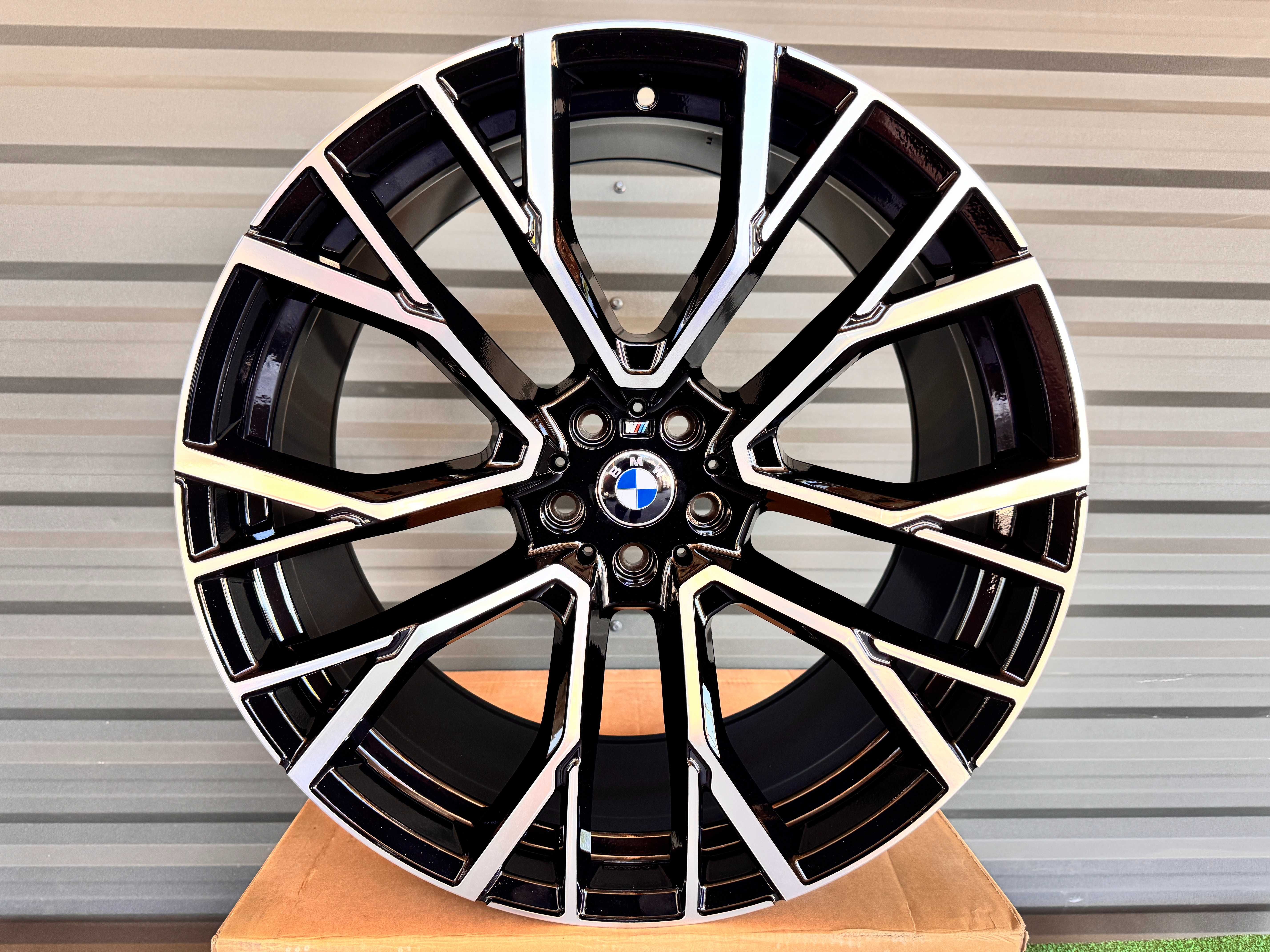 Нові диски Різноширокі R22 5x112 BMW G06 G05 G07 X5 X6 X7 G02 X4