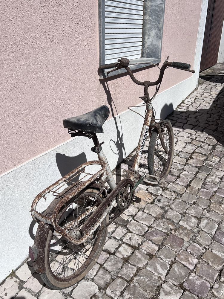 Bicicleta Antiga Articulada (para restaurar)