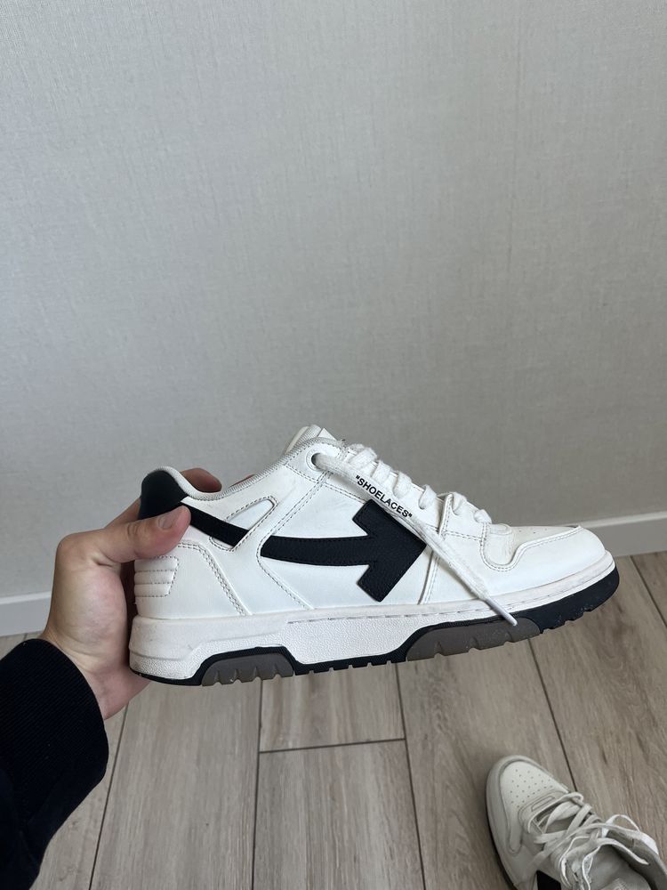 off white out of ofice 43-44