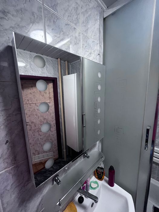 Lustro wysuwane z oświetleniem Miior / ODBIÓR OSOBISTY