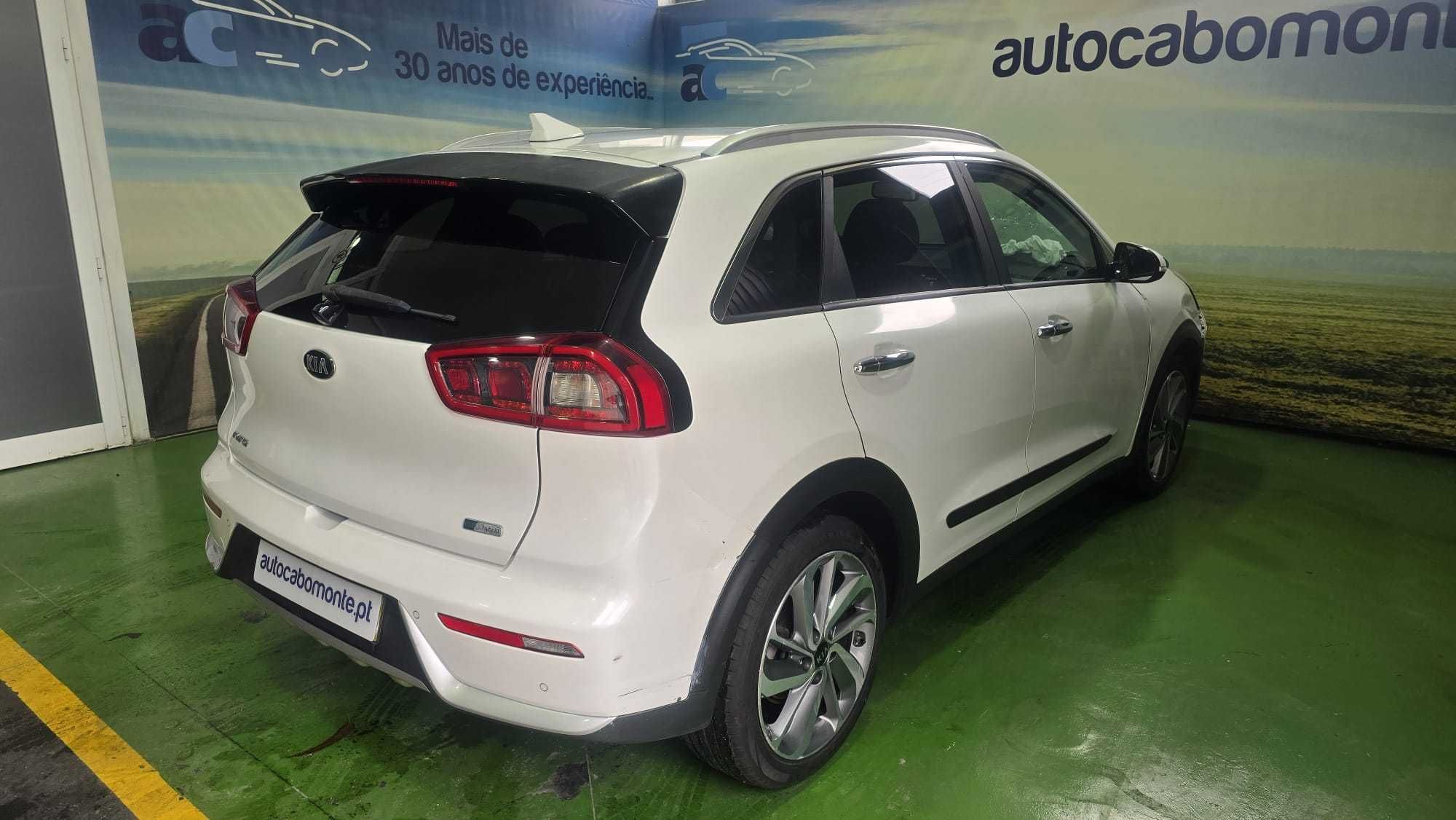 Kia Niro 1.6 GDI HEV - Salvado