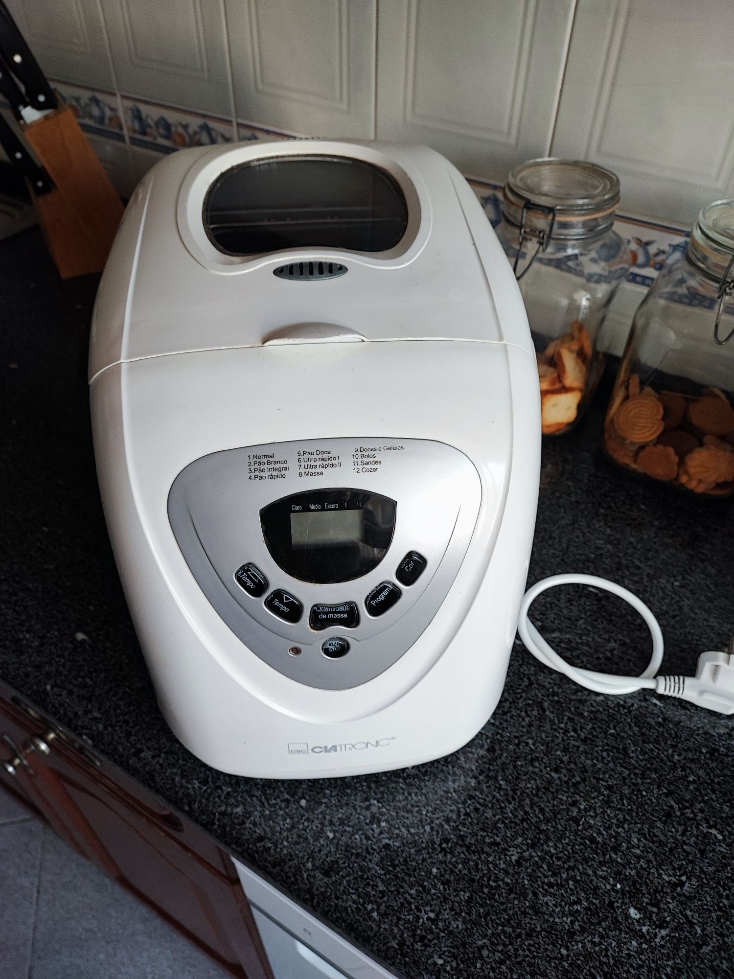 Vendo máquina de fazer pão