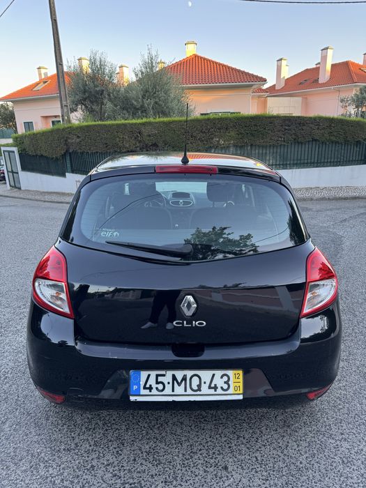 RENAULT CLIO 1.2 GASOLINA  NACIONAL ANO 2012 AR CONDICIONADO