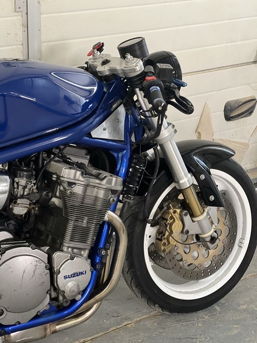 Suzuki gsx 600 bandit  cafe racer