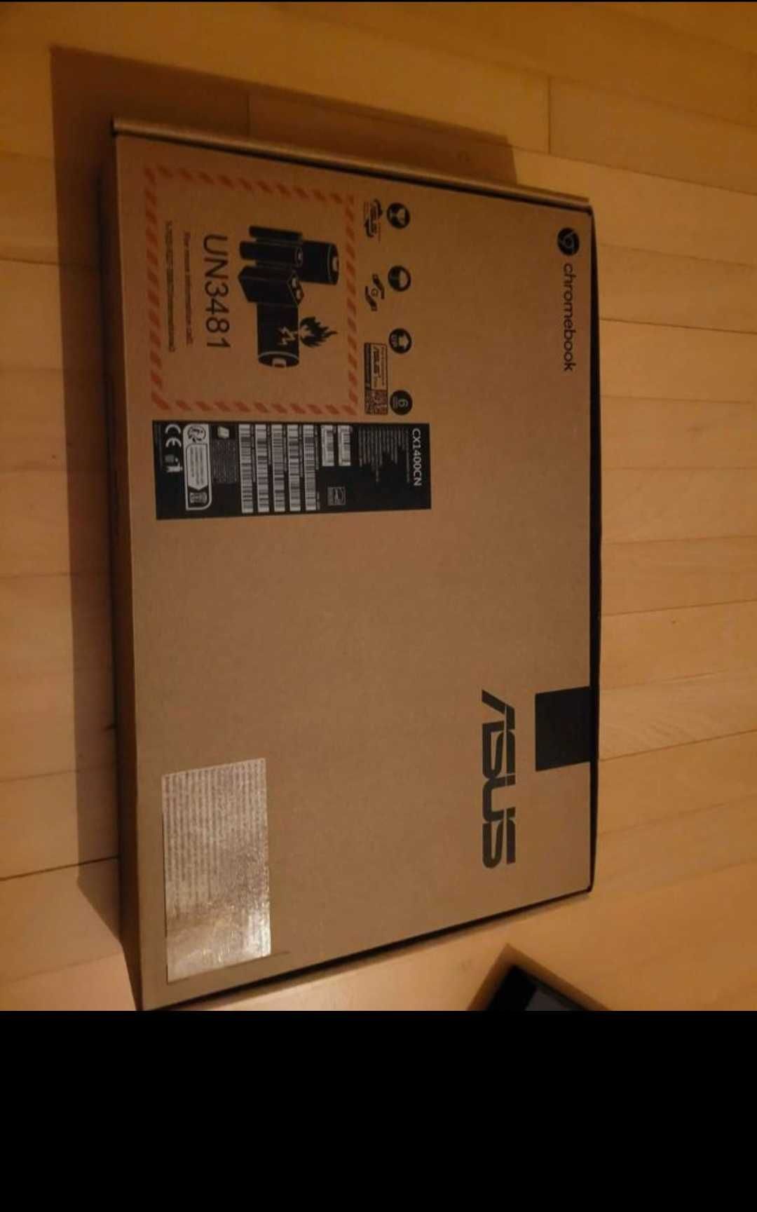 Asus CX 1400 CN chrome book