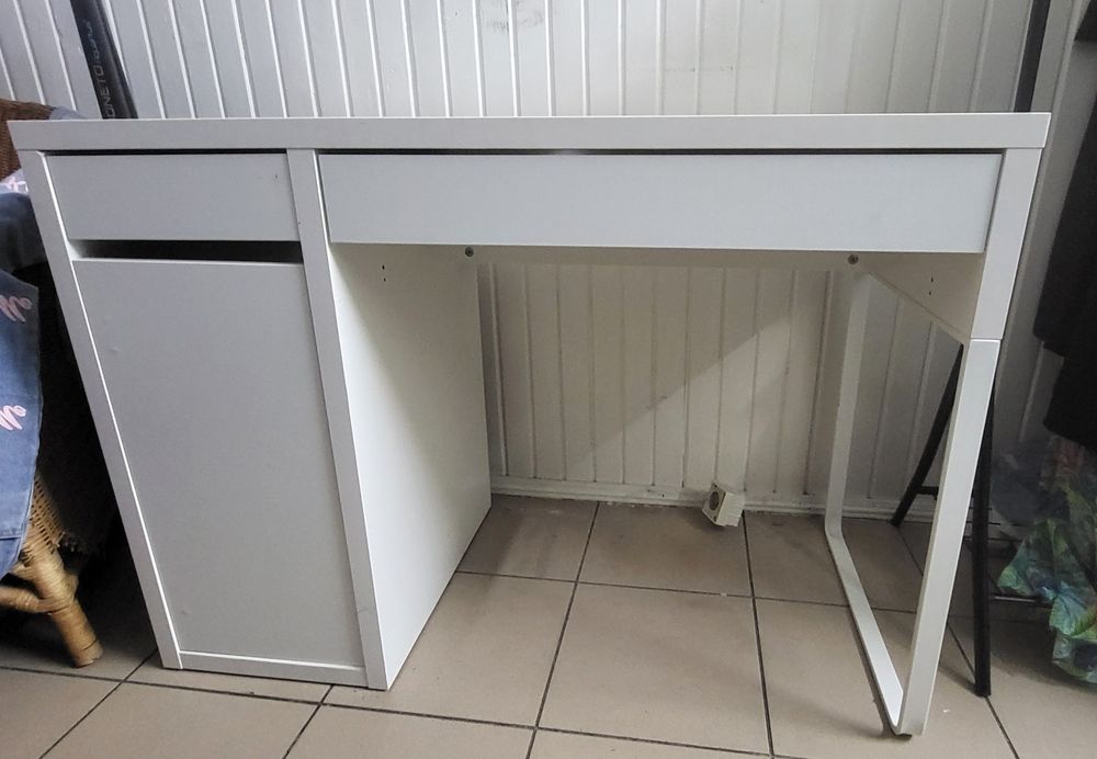 Biurko biale stan idealny