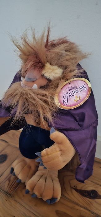 Peluche Monstro do filme A Bela e o Monstro