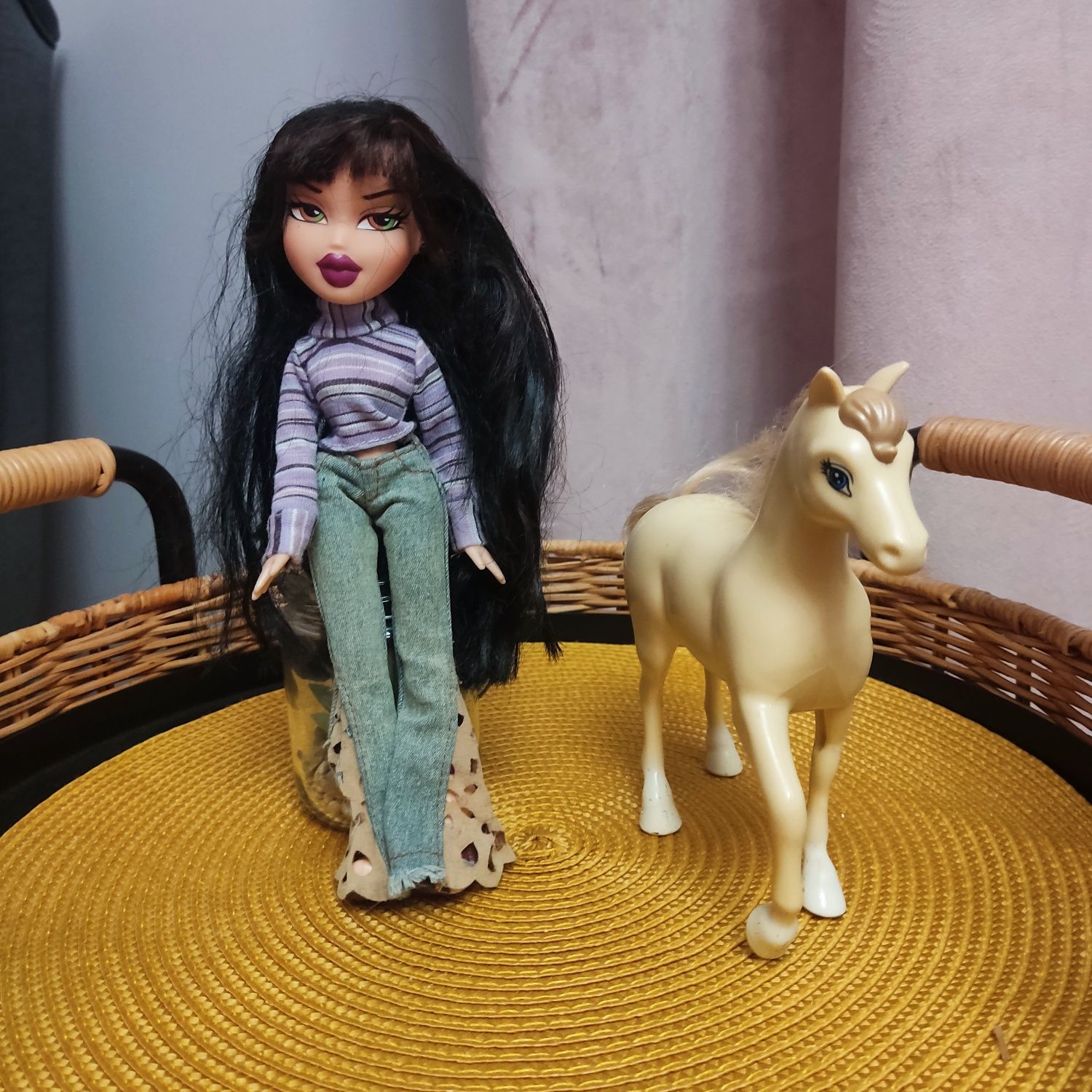 Lalka Bratz z konikiem