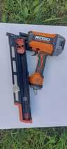 Пістолет пневматичний для забивання цвяхів 50-90мм Ridgid