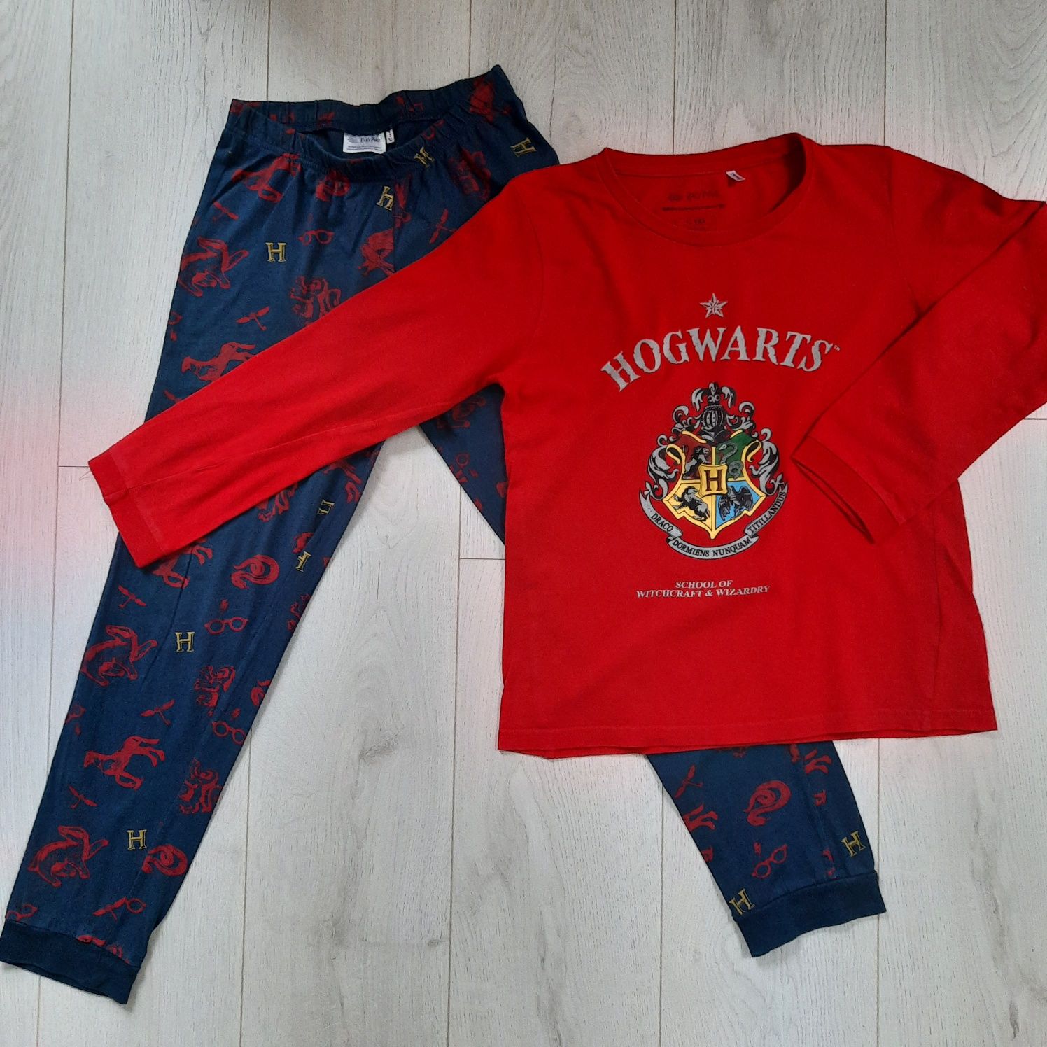 Piżama Harry Potter Hogwarts jak nowa r.140/146