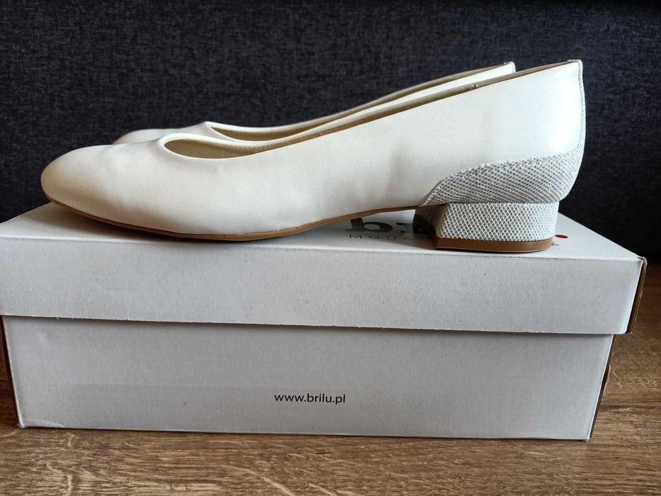 Ślubne/Weselne Balerinki marki BRILU Roz. 37 NOWE