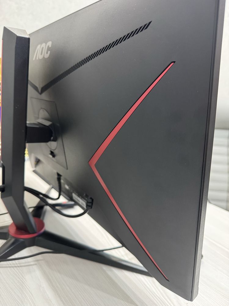 ПК з intel I7 та з монітором(144гц) та  девайсами в ідеальному стані